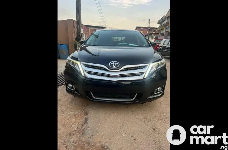 2015 Foreign-used Toyota Venza Limited