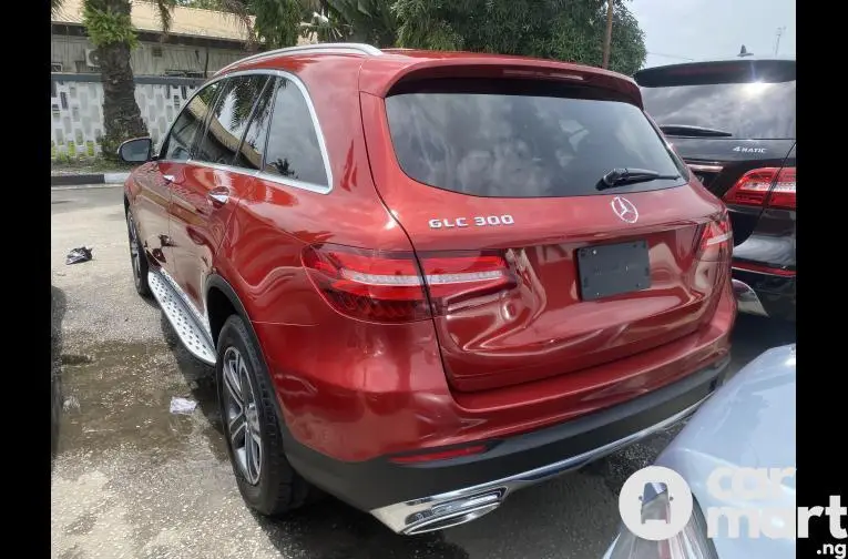Foreign Used 2017 Mercedes Benz glc300