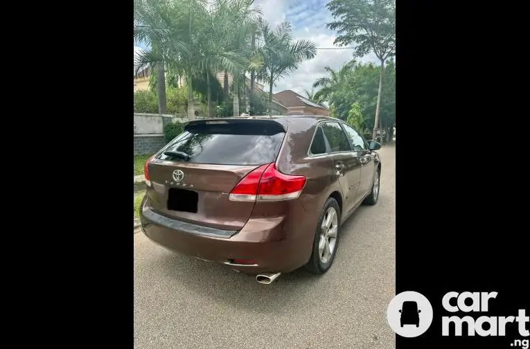 SUPER CLEAN 2010 KEYLESS TOYOTA VENZA