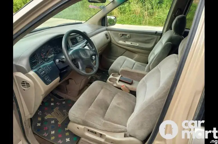 Clean First Body 2002 Honda Odyssey