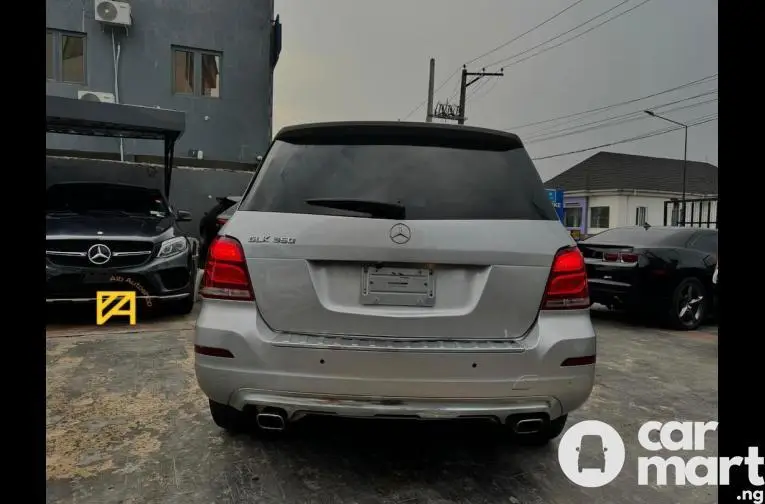 2010 Mercedes Benz GLK 350