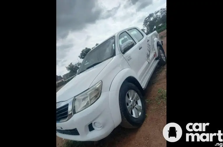 Unregistered 2014 Toyota Automatic Hilux