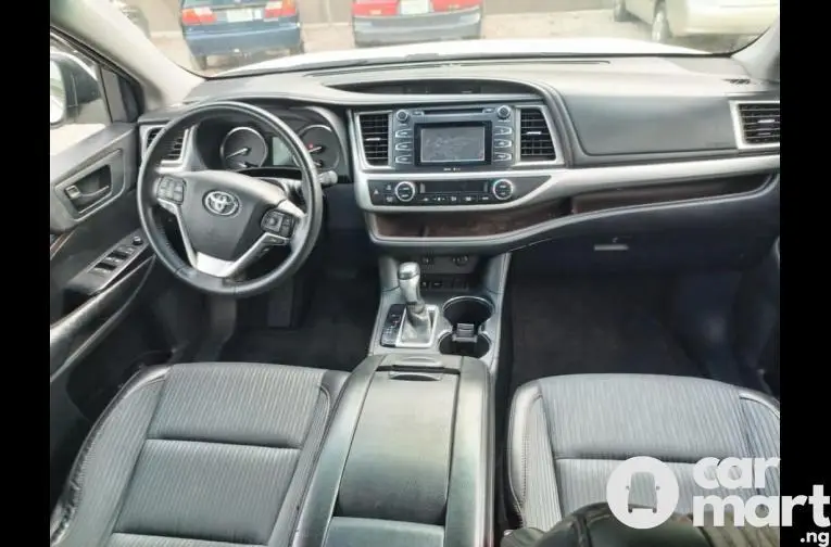 Foreign used 2016 Toyota Highlander