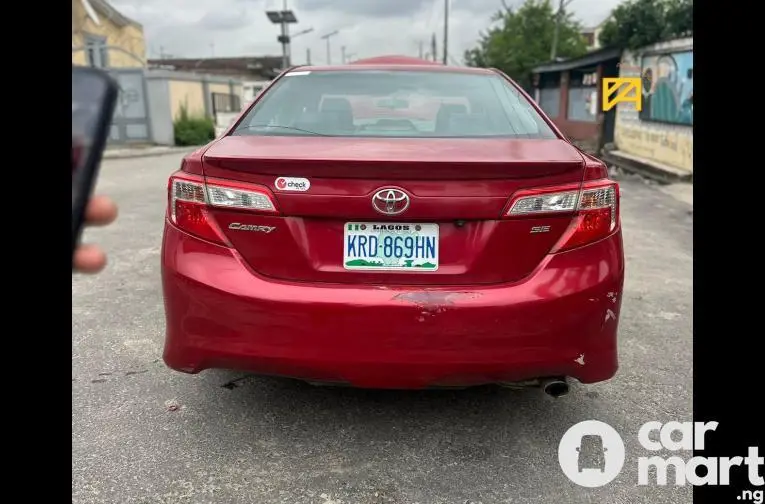 2014 Toyota Camry SE