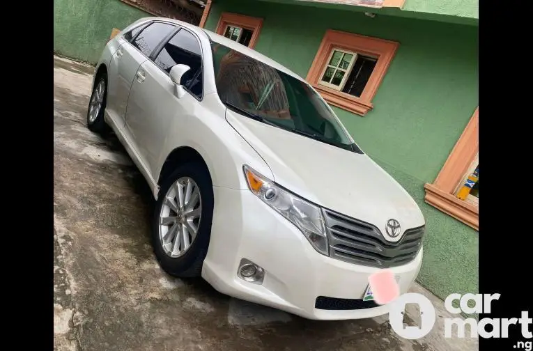 Pre-Owned 2010 Toyota Venza Full Option