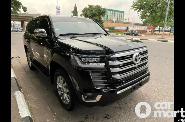 TOKS STANDARD 2023 UPGRADED TOYOTA LAND CRUISER