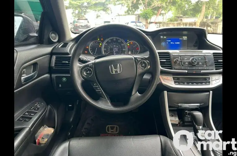 SUPER CLEAN 2017 UPGRADED HONDA ACCORD