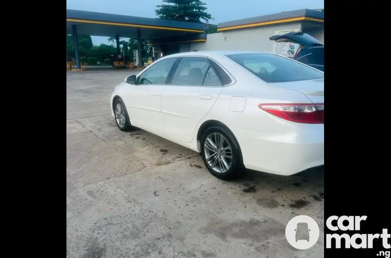 Used Toyota Camry Sport 2015