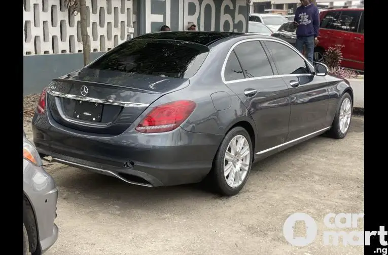 Foreign Used 2016 Mercedes benz C300