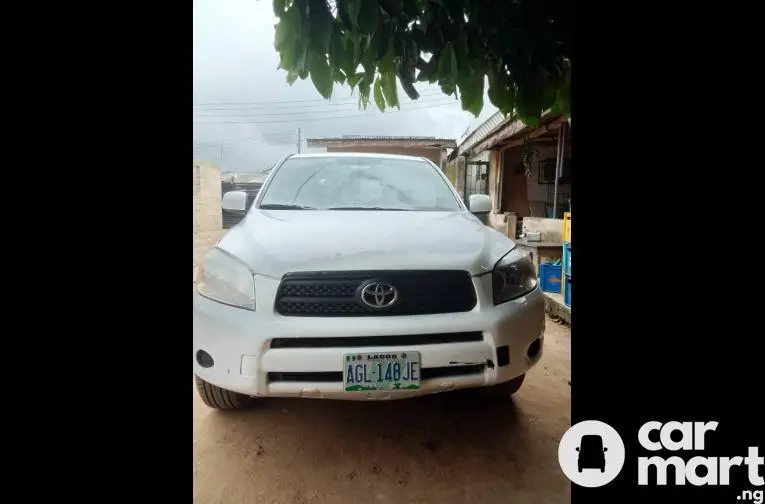 Used Toyota RAV4 2007 White