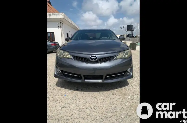 Belgium Grade 2013 Toyota Camry SE