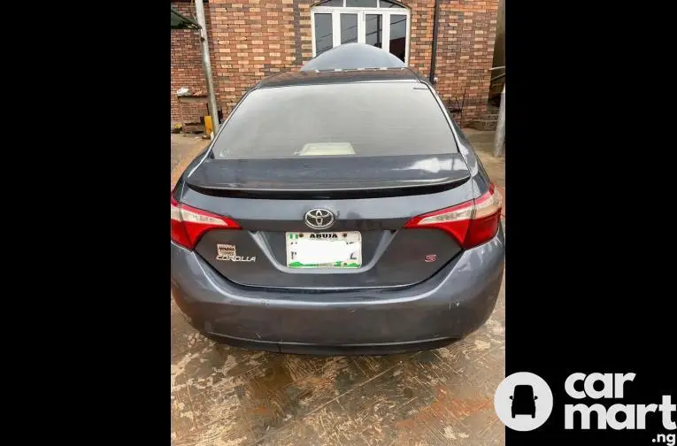 Used Toyota Corolla 2016