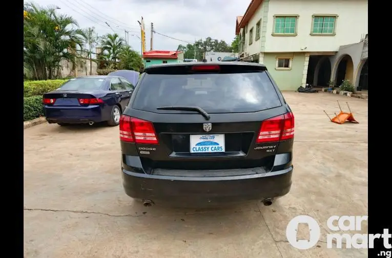 Super Clean Dodge Journey 2010