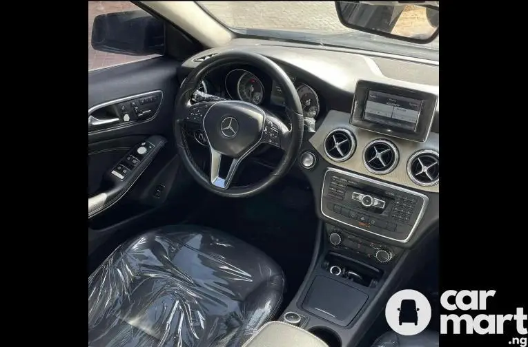 Pre-Owned 2015 Mercedes Benz GLA250