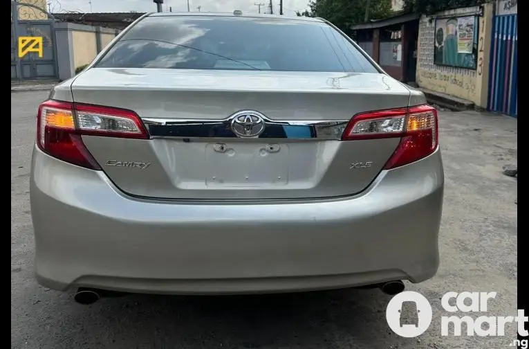 2013 Toyota Camry XLE Premium