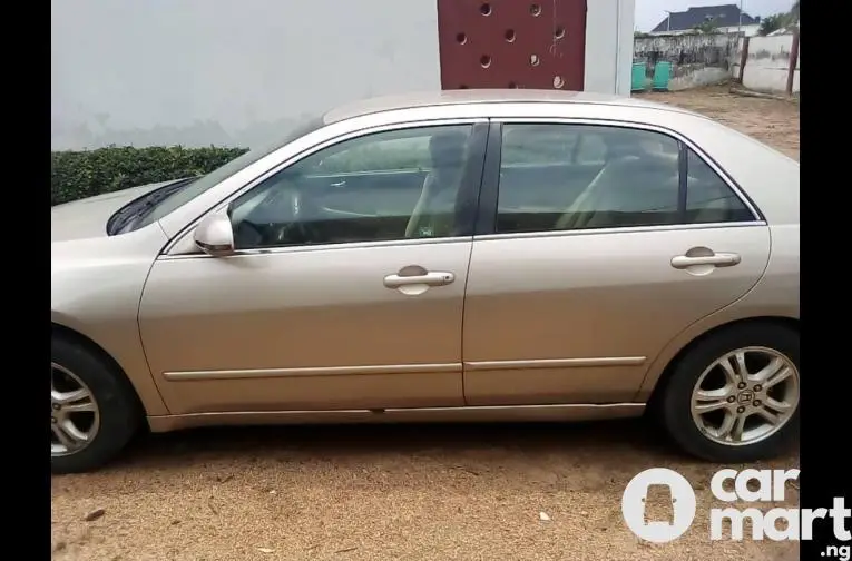 Used Honda accord 2007 model