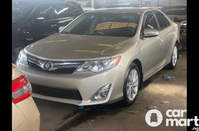 Foreign Used 2013 Toyota camry xle