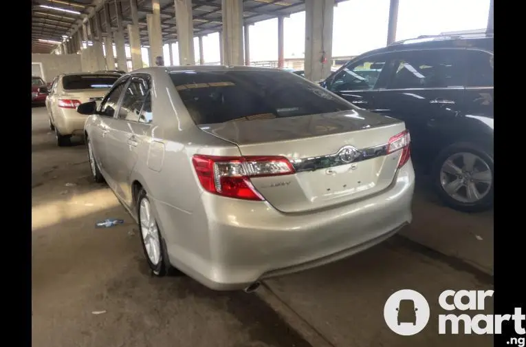 Foreign Used 2013 Toyota camry xle