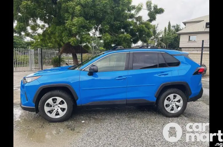 Toyota RAV4 2019 LE AWD