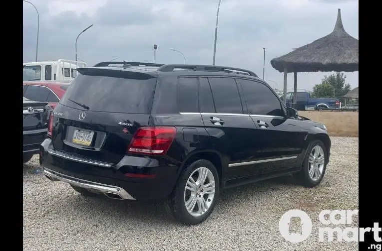 DIRECT FOREIGN USED 2015 MERCEDES BENZ GLK350