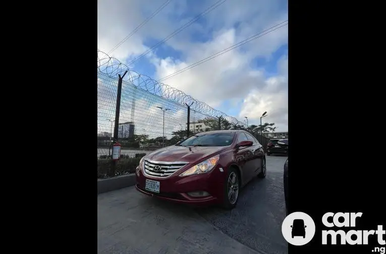 Pre-Owned 2010 Hyundai Sonata