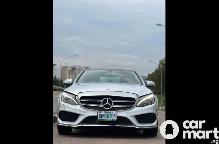 Registered 2015 MERCEDES BENZ C300 4MATIC