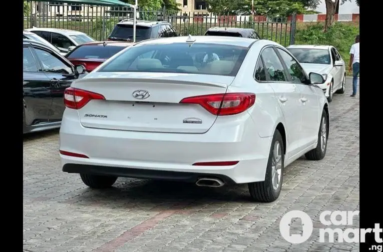 Used 2015 HYUNDAI SONATA