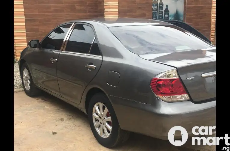 Used Toyota Camry 2004