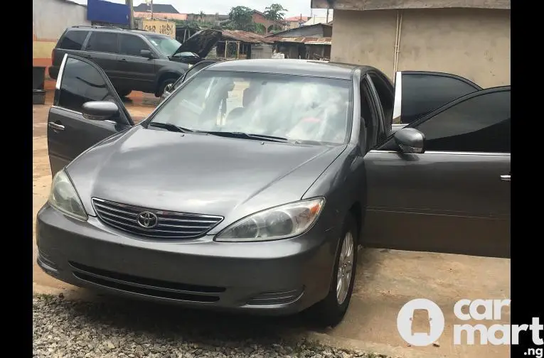 Used Toyota Camry 2004