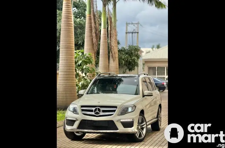 SUPER CLEAN 2015 UPGRADED MERCEDES BENZ GLK350