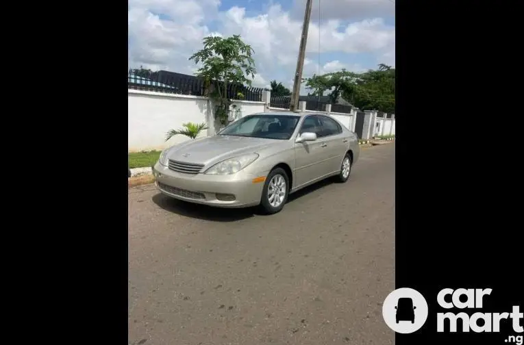 Foreign use 2004 Lexus ES 330