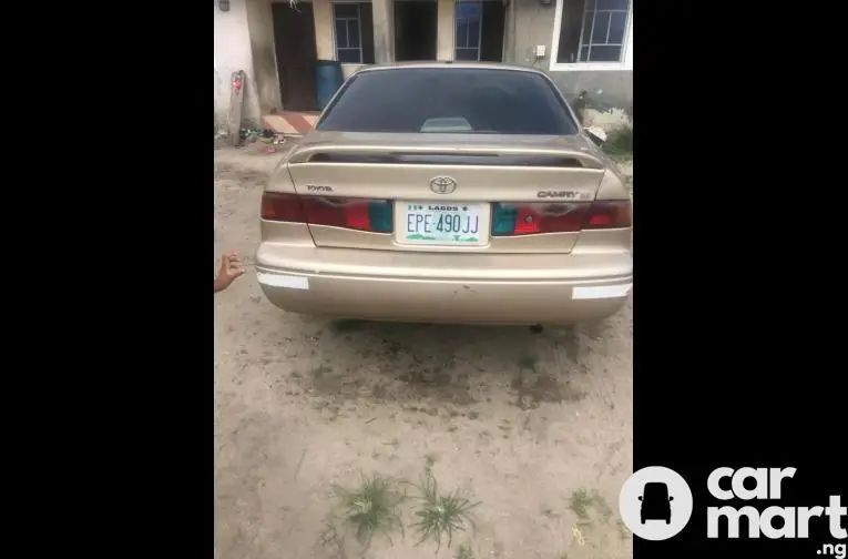 Used Toyota Camry 2001