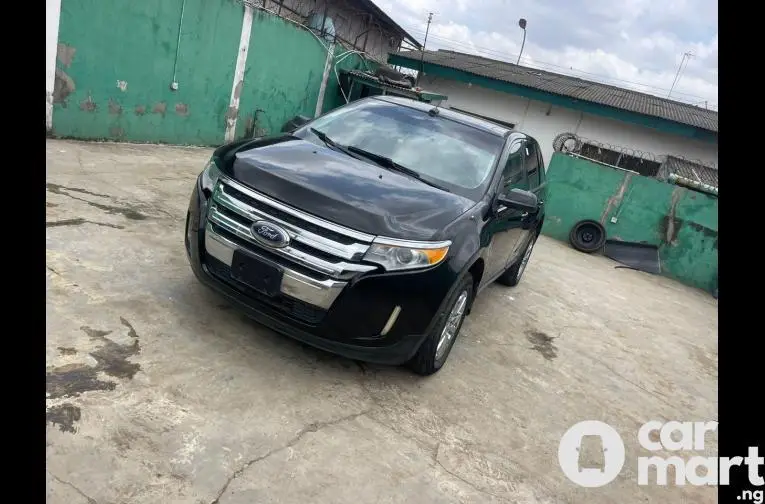 Registered 2012 Ford Edge