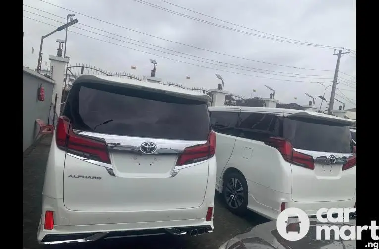 Foreign Used 2020 Toyota Alphard Luxury Edition