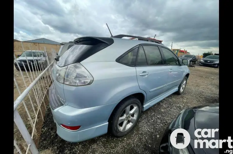 Neat Lexus Rx330 2005