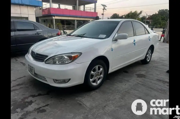 Pre-Owned 2004 Toyota Camry