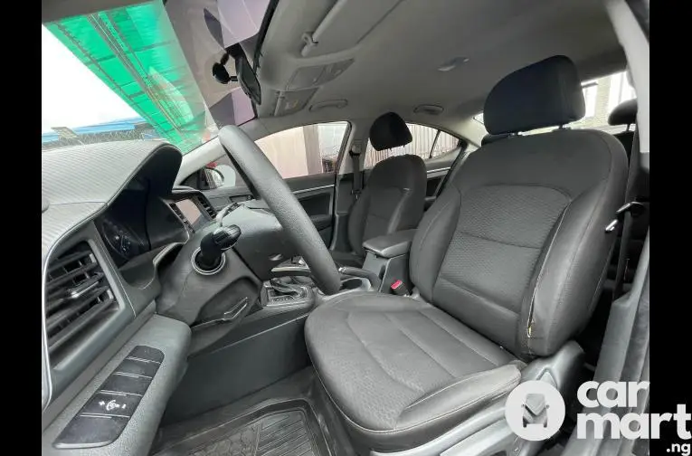 Used 2019 Hyundai Elantra - 3