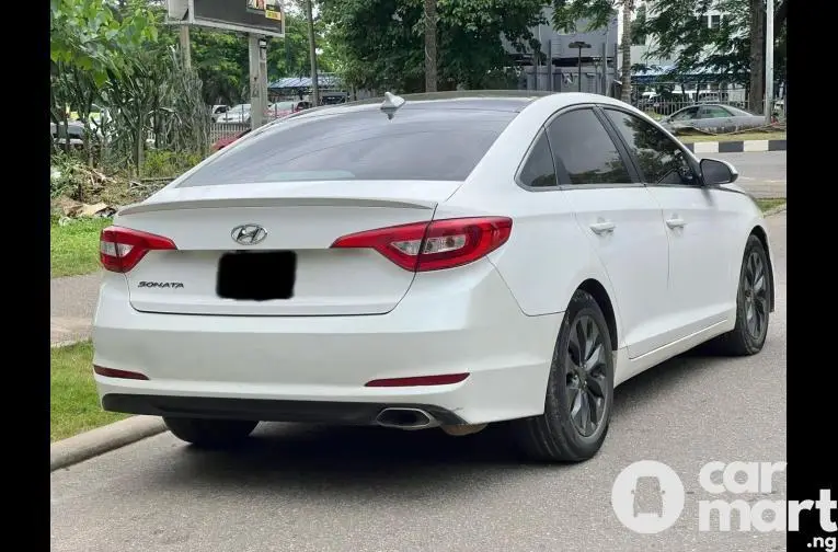 SUPER CLEAN 2016 HYUNDAI SONATA - 4