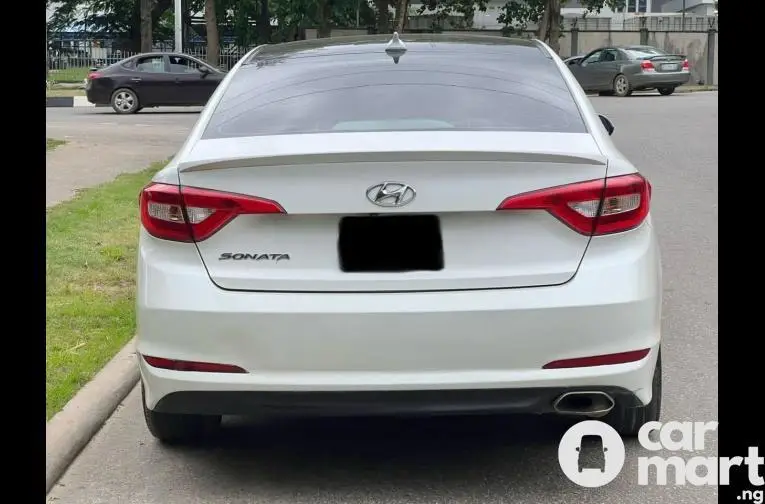 SUPER CLEAN 2016 HYUNDAI SONATA - 5