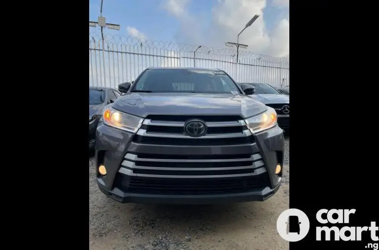 Foreign Used 2019 Toyota Highlander XLE