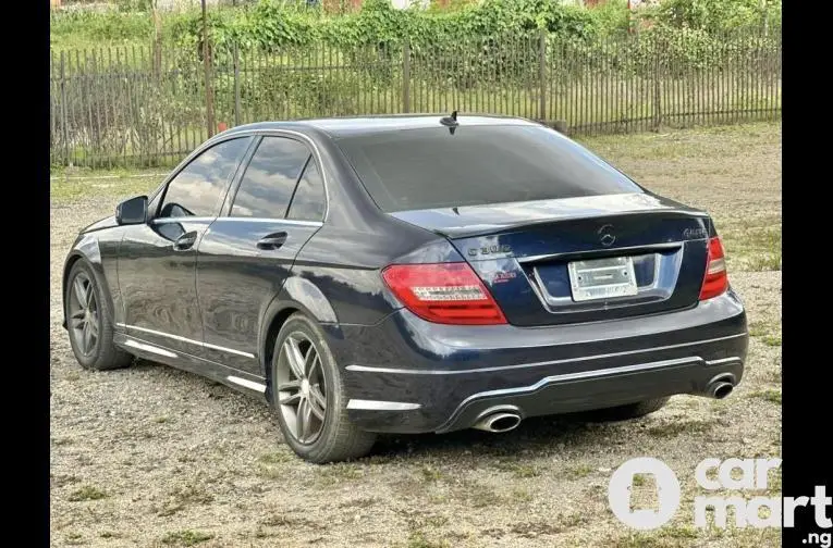 2014 MERCEDES BENZ C300