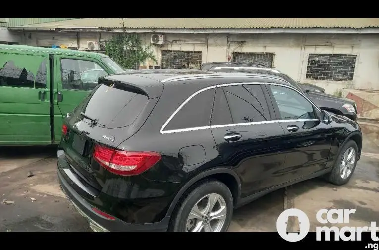 Foreign Used 2016 Mercedes Benz glc300 - 5