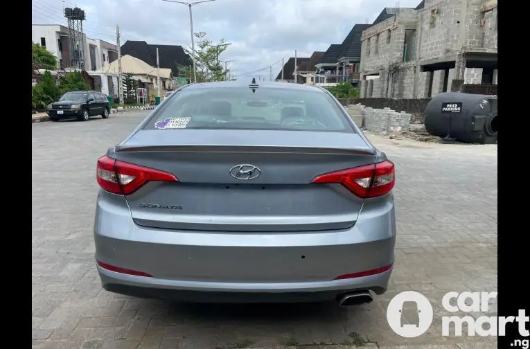 Tokunbo 2016 Hyundai Sonata SE - 4