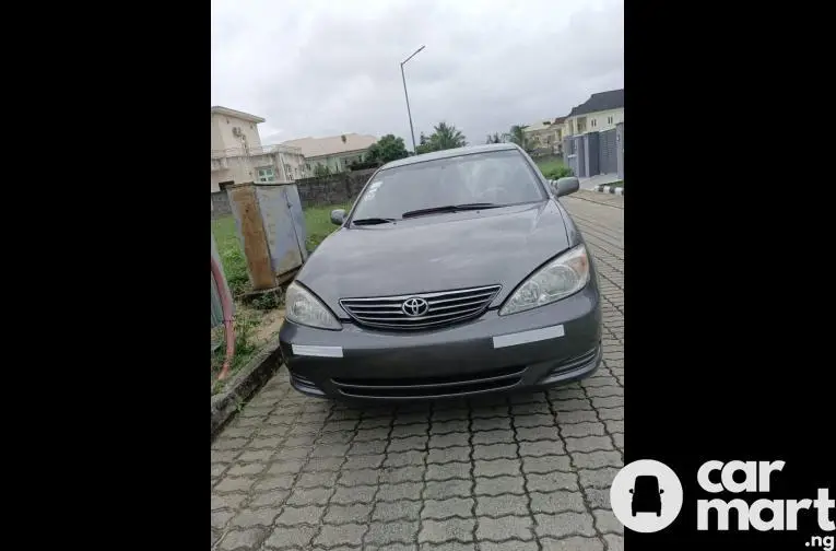 Toyota Camry 2004