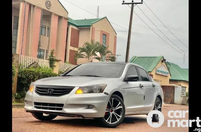 DISTRESS SALE 2012 UPGRADED HONDA ACCORD