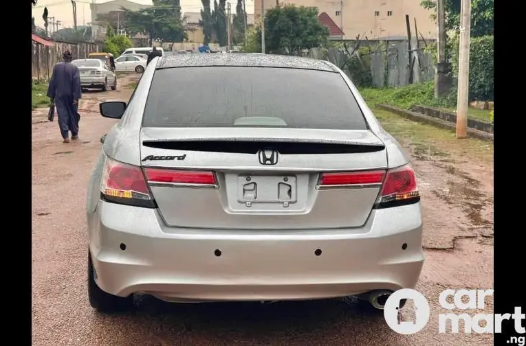 DISTRESS SALE 2012 UPGRADED HONDA ACCORD - 5