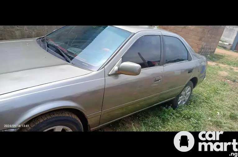 Used Toyota Camry 2001 - 1