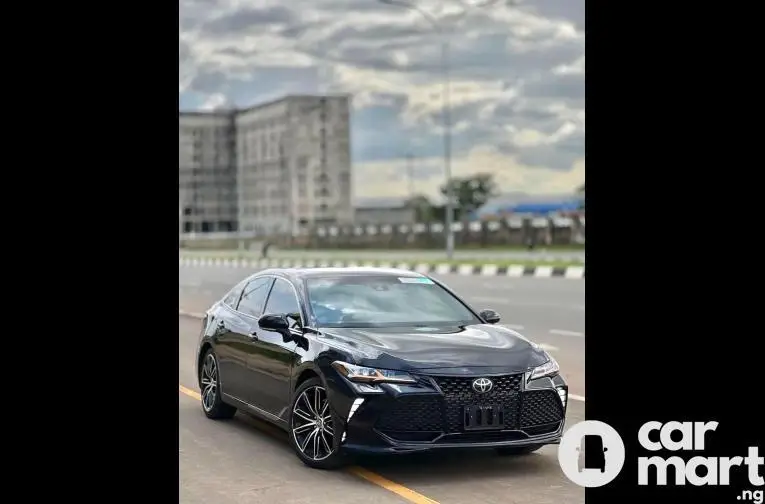 2019 TOYOTA AVALON TOURING