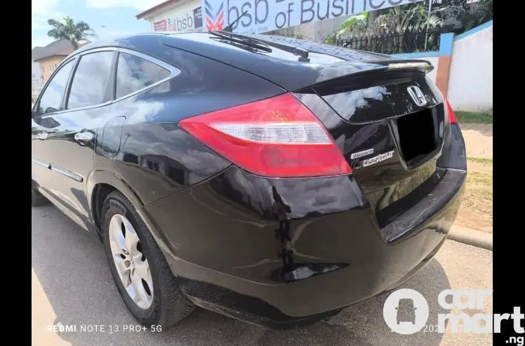 2010 HONDA CROSSTOUR