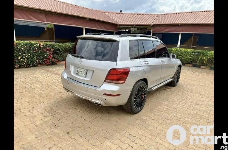 2014 MERCEDES BENZ GLK350